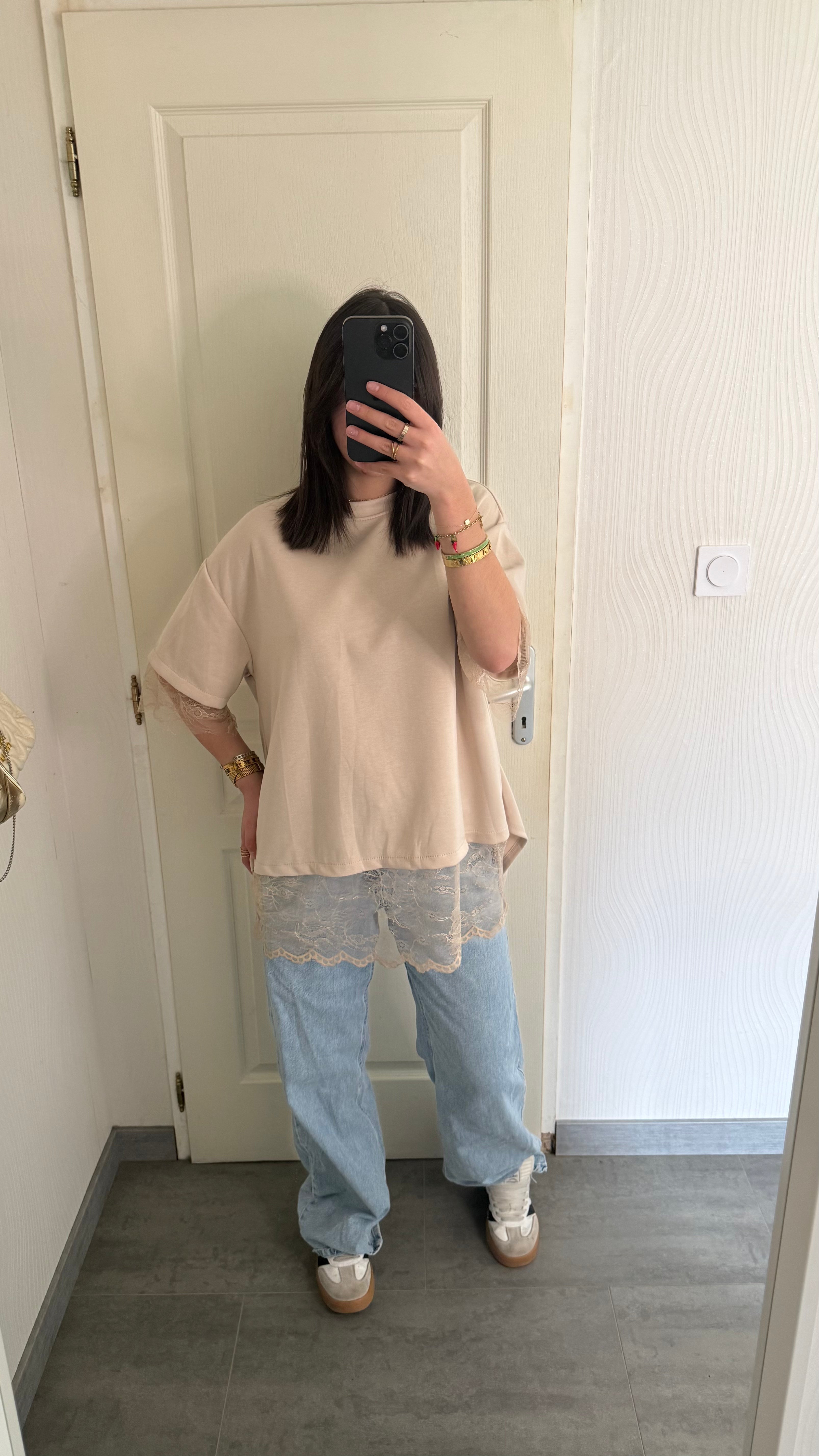 tee-shirt dentelle dos nu