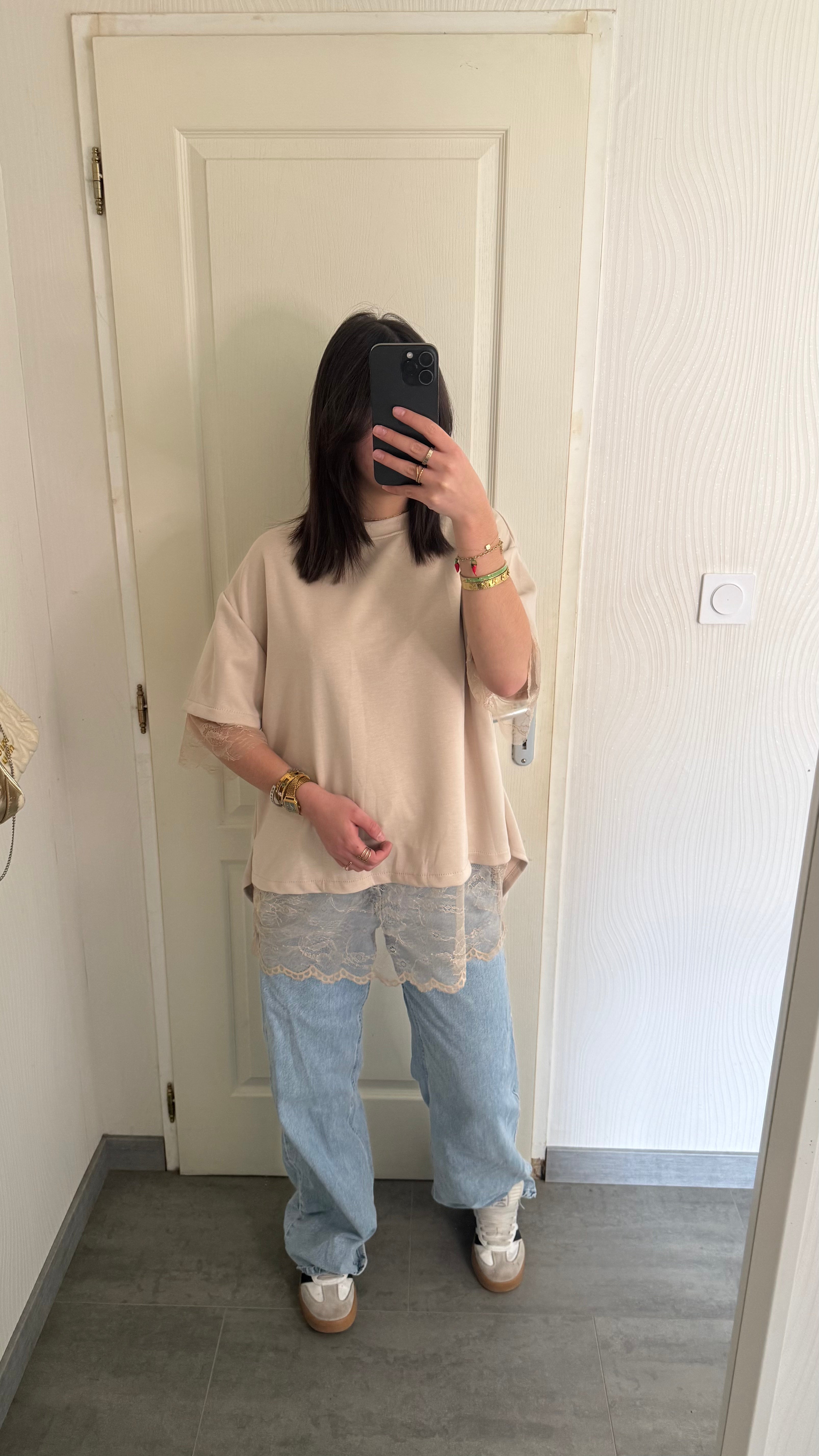 tee-shirt dentelle dos nu