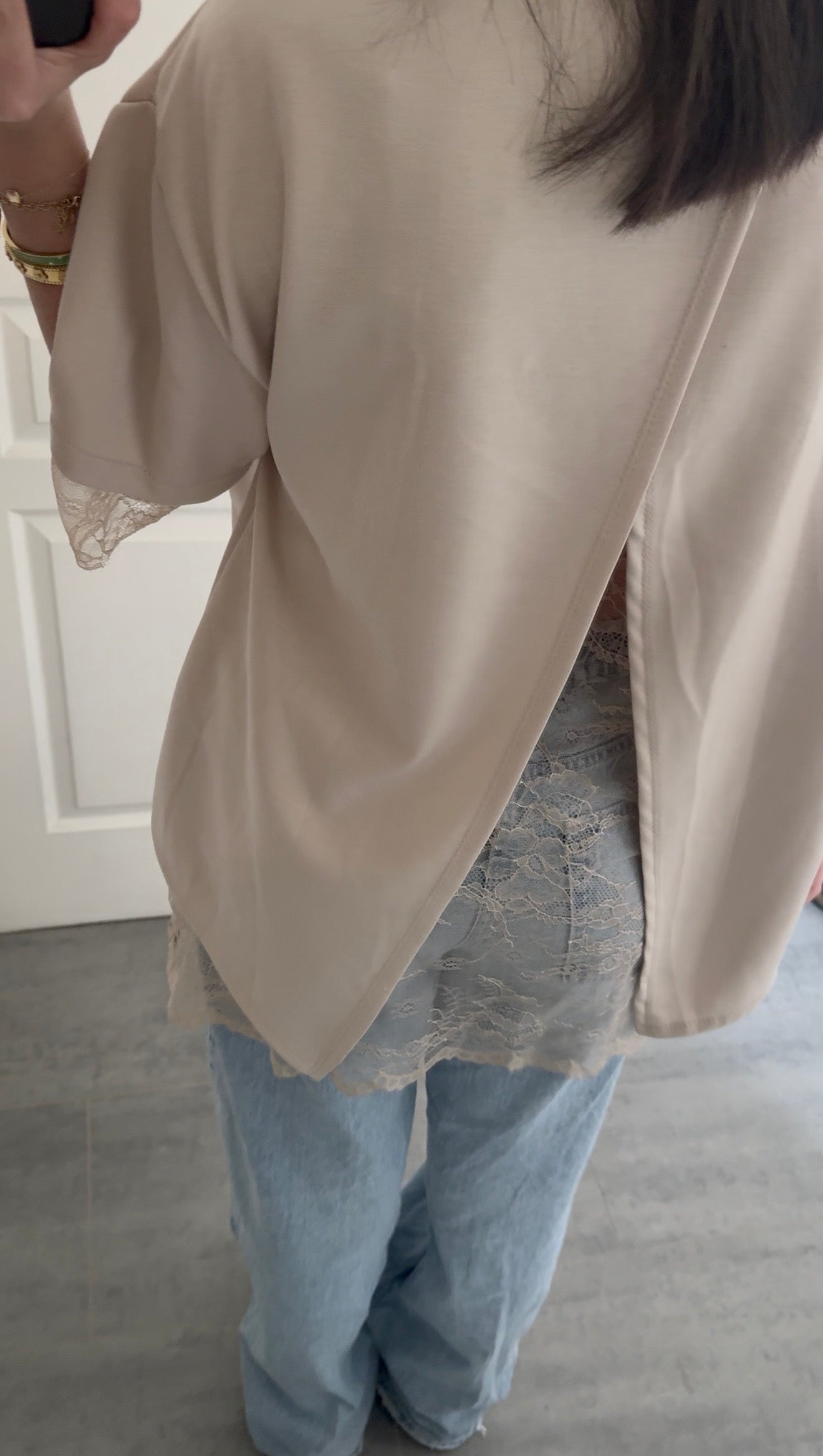 tee-shirt dentelle dos nu