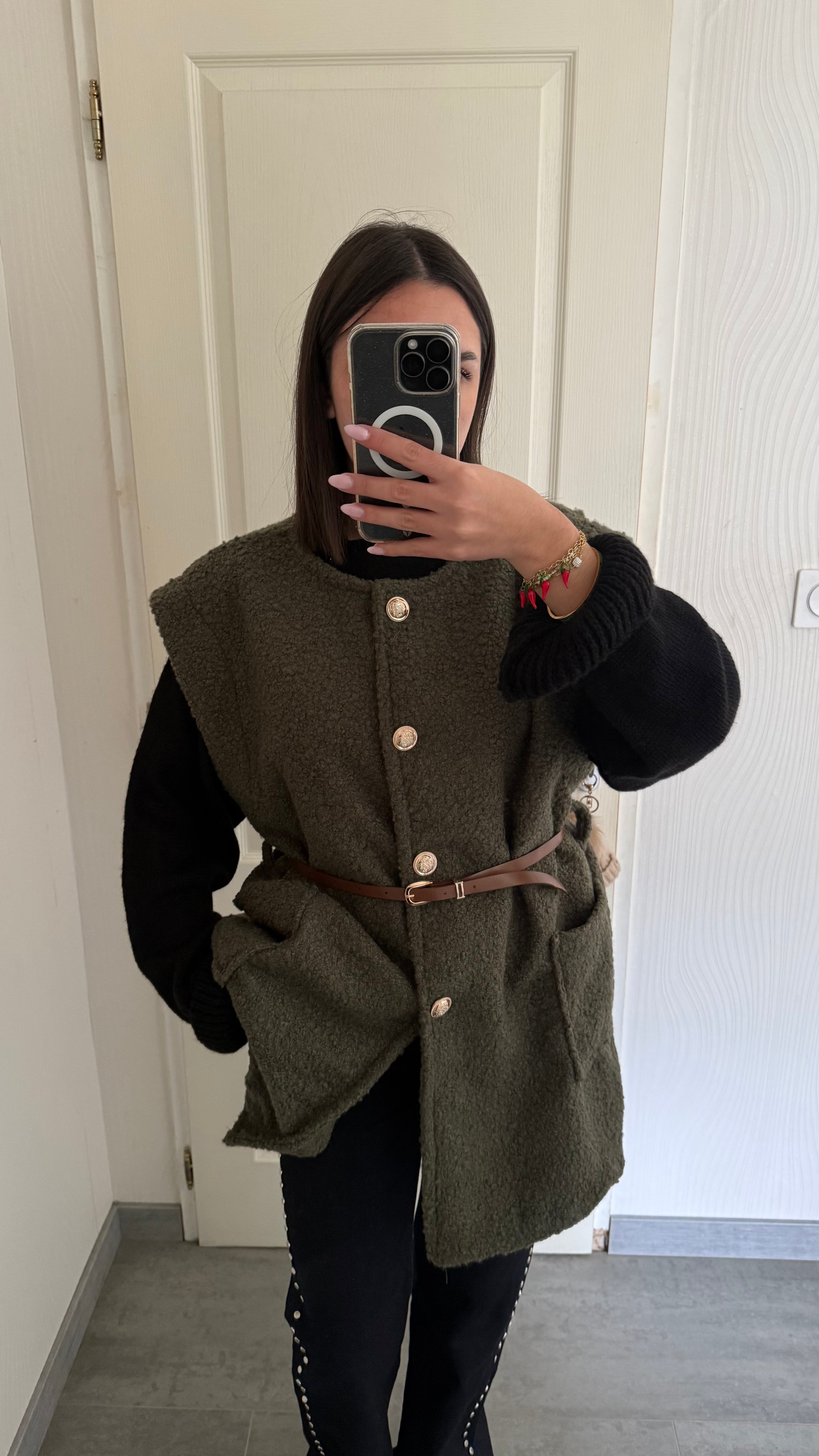 veste sans manche ceinturée