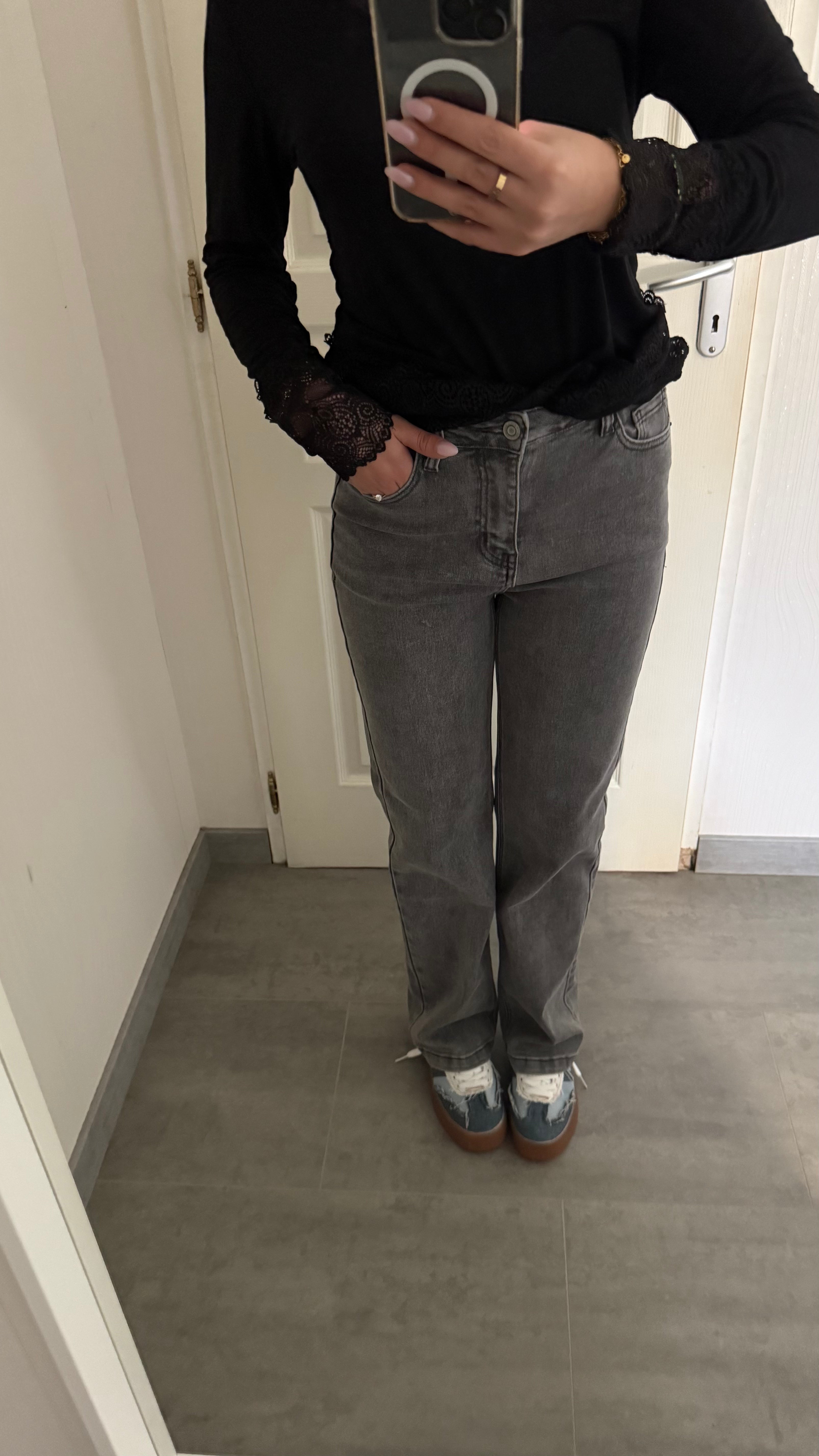 jean gris droit