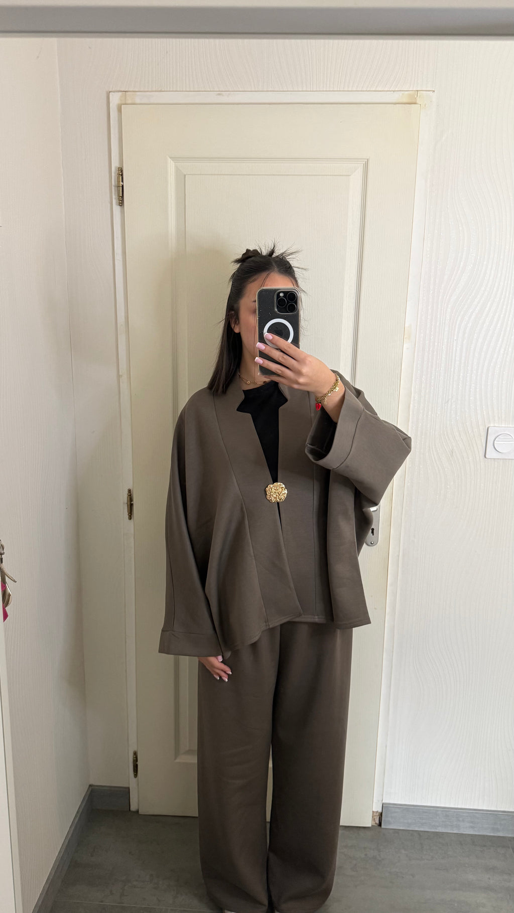 ensemble avec broche
