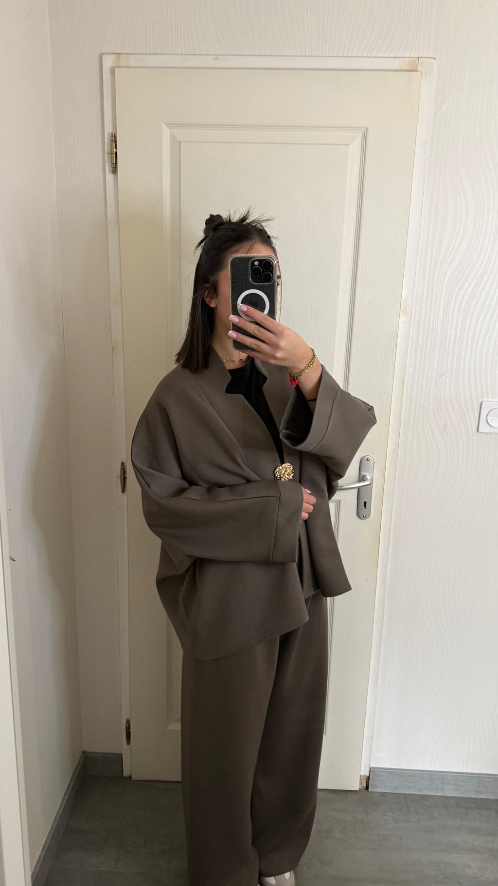 ensemble avec broche