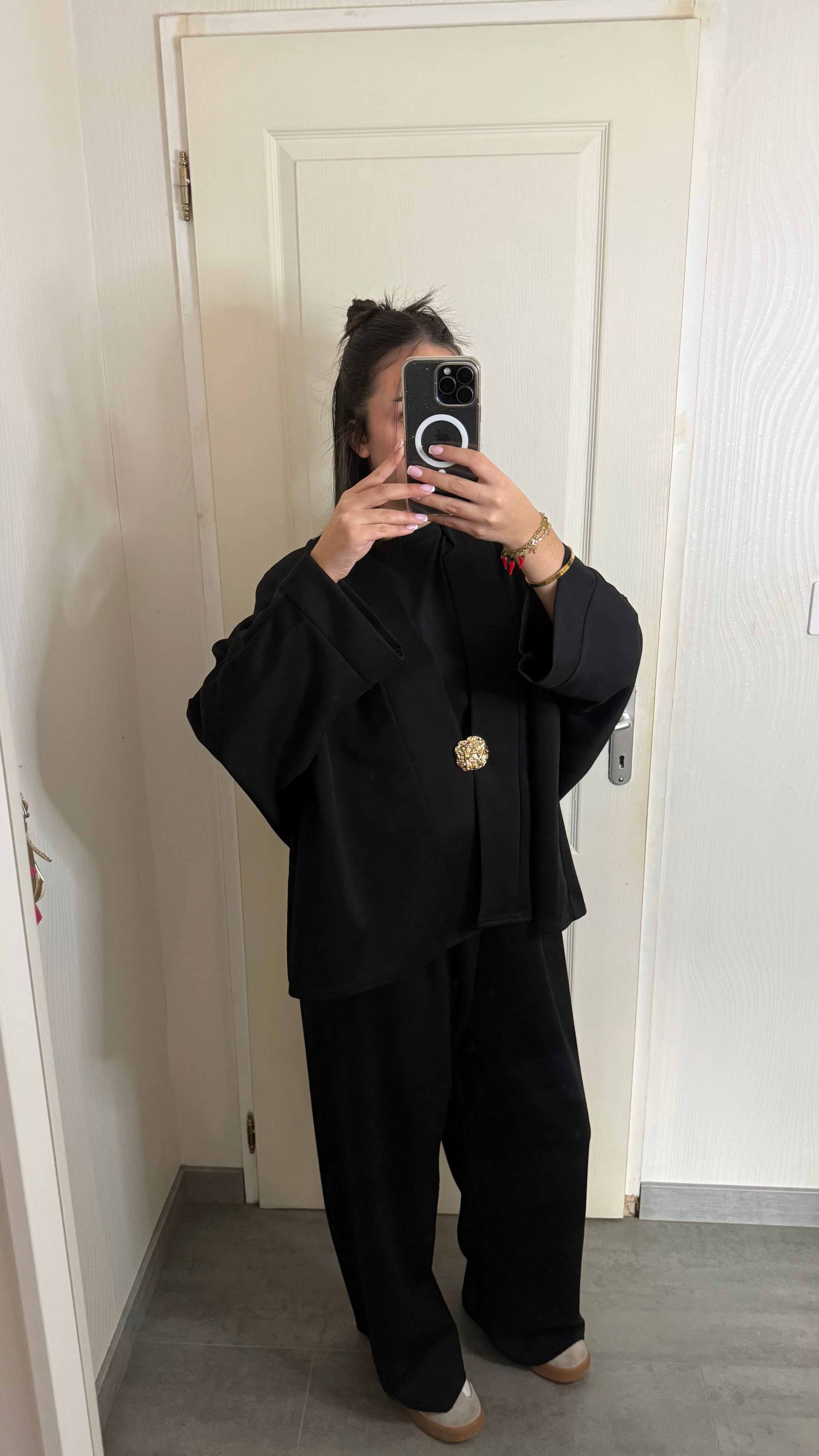ensemble avec broche