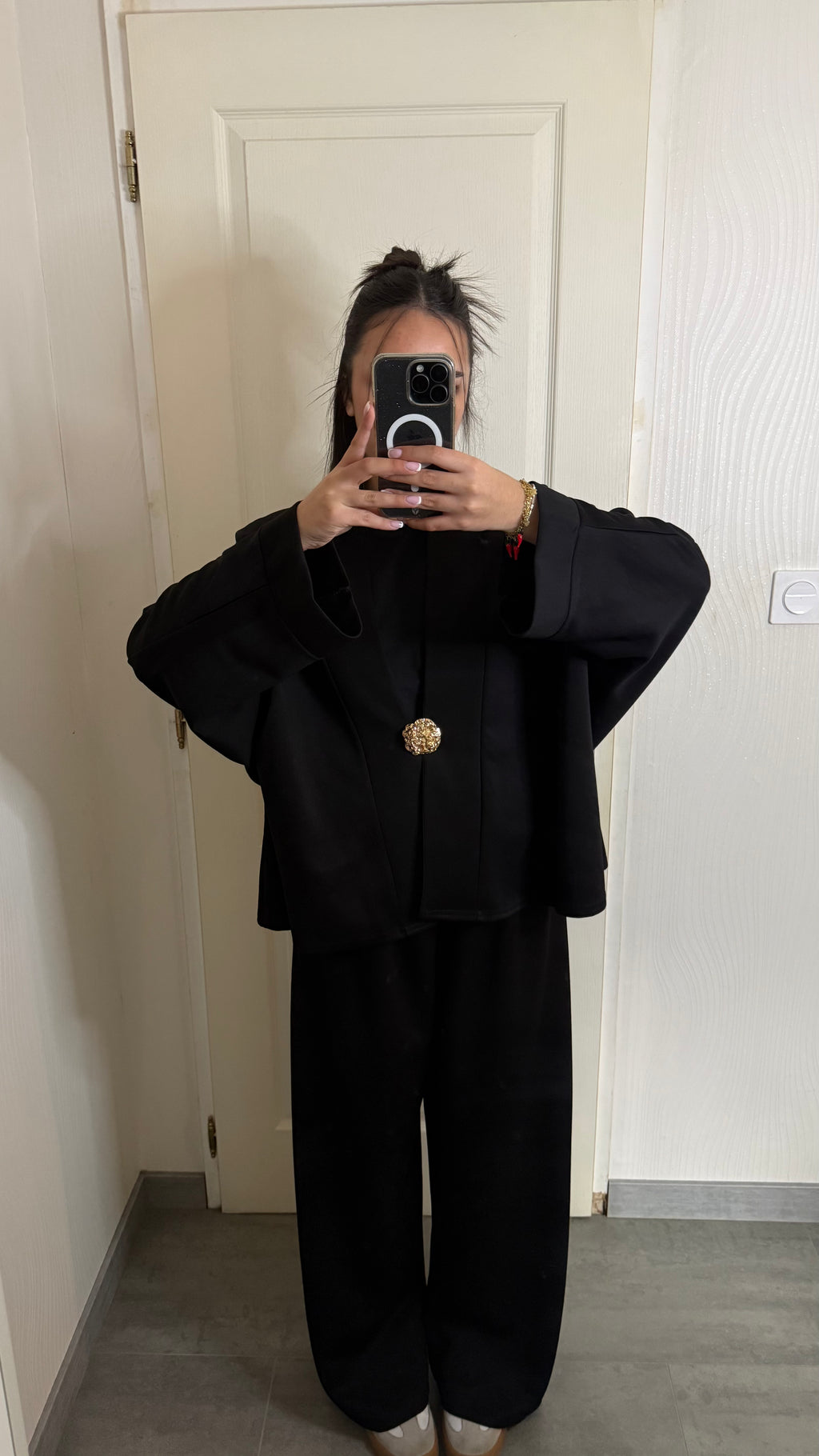 ensemble avec broche