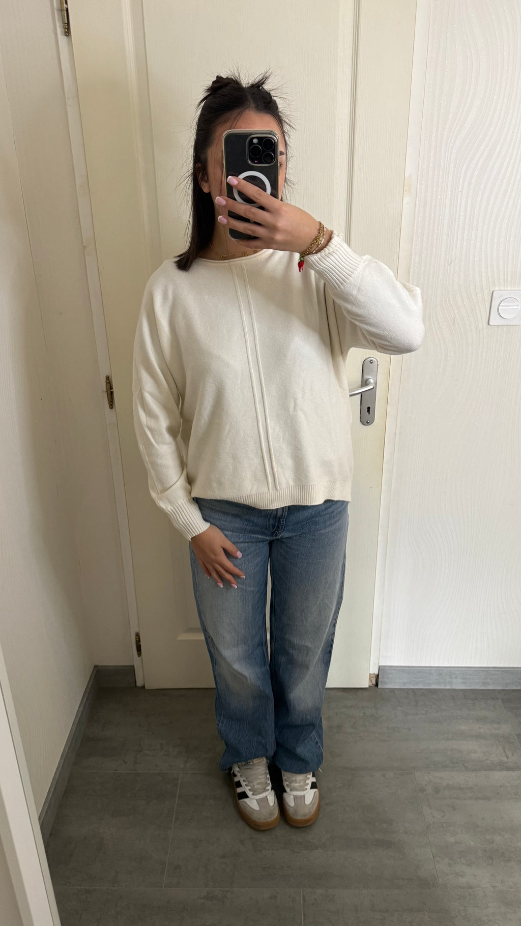 pull avec couture centrale