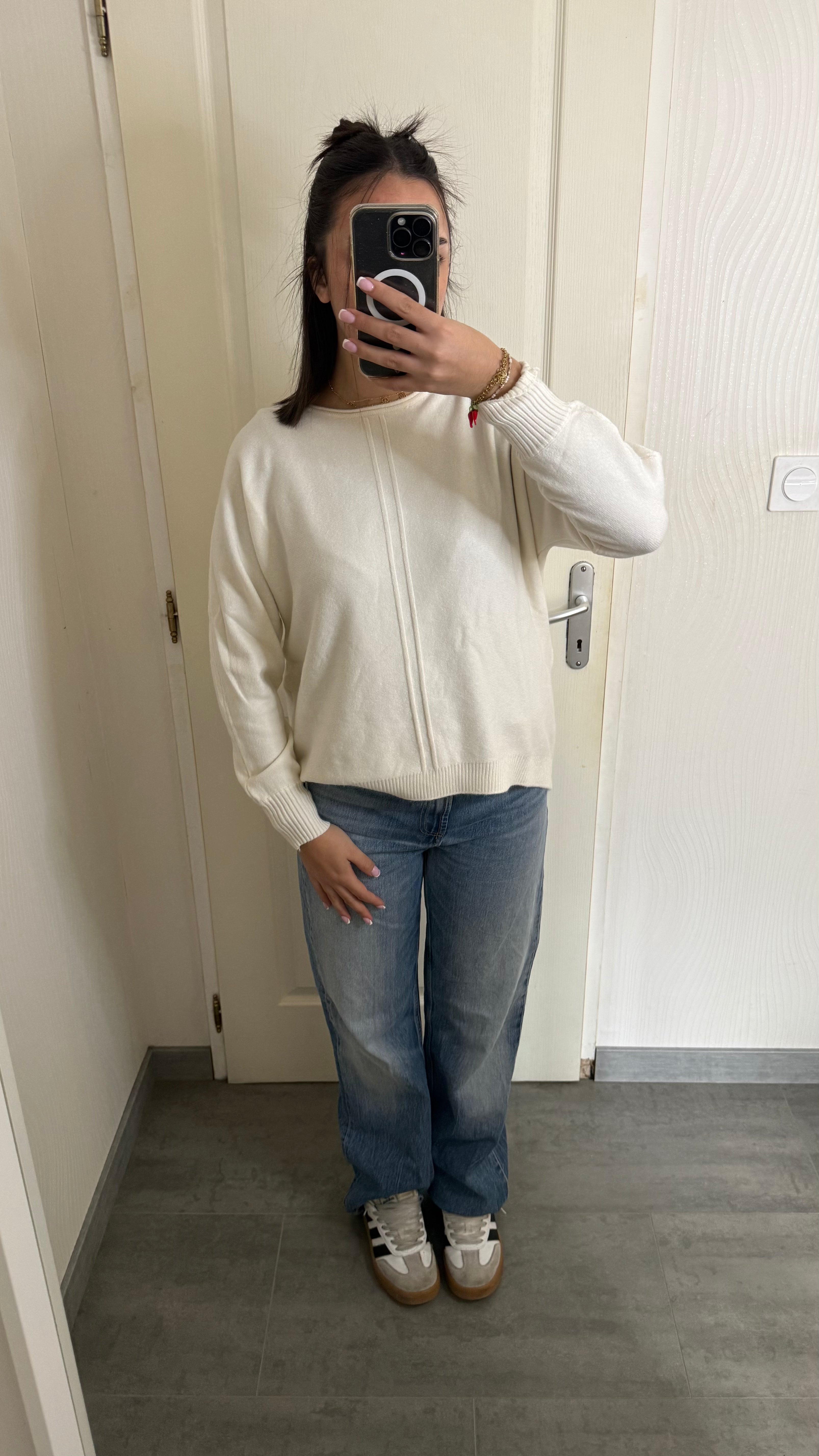 pull avec couture centrale