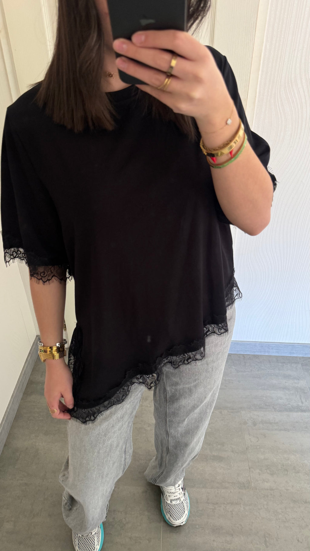 tee-shirt asymétrique dentelle